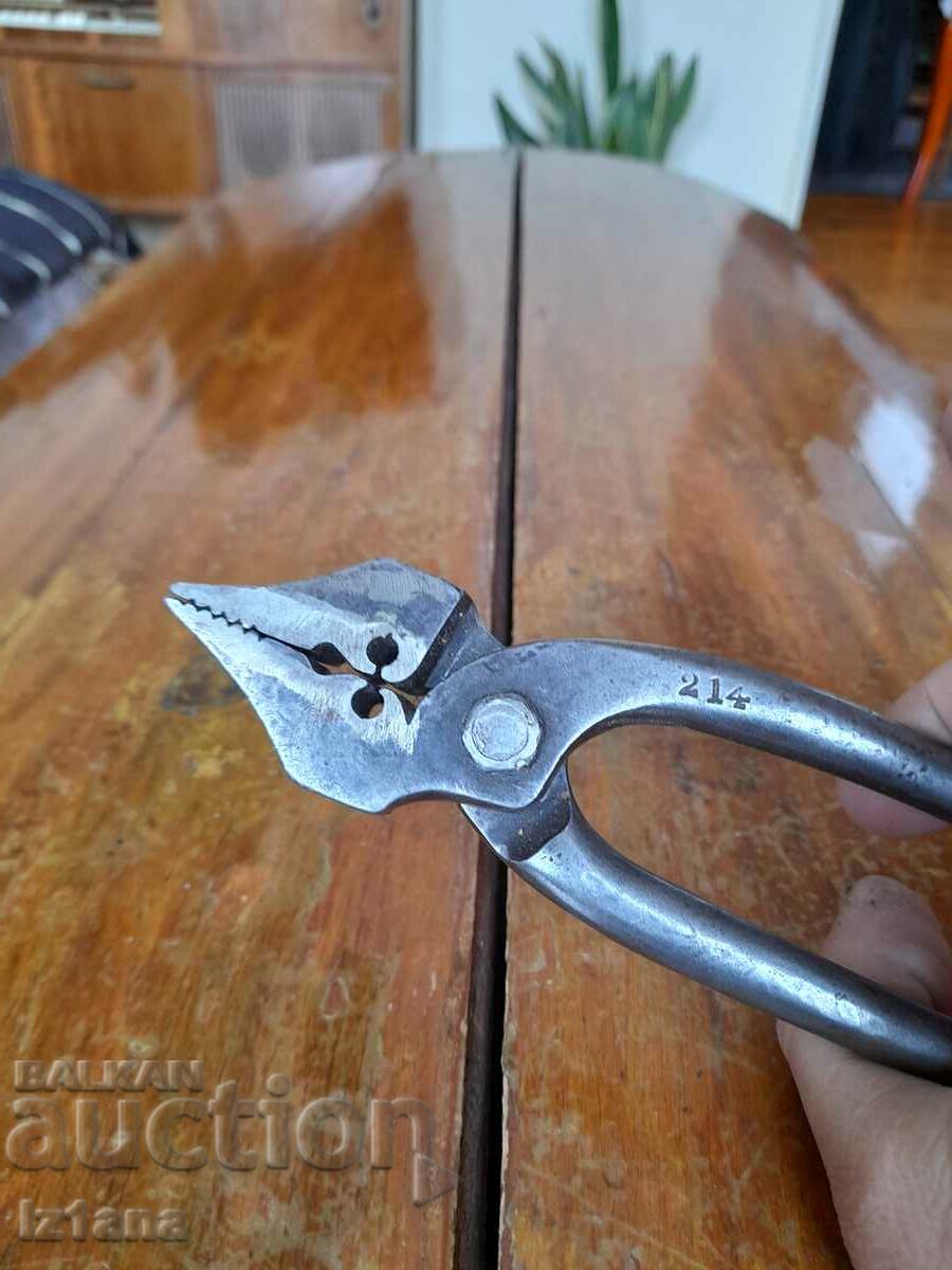 Old pliers - 5 Old pliers - 5