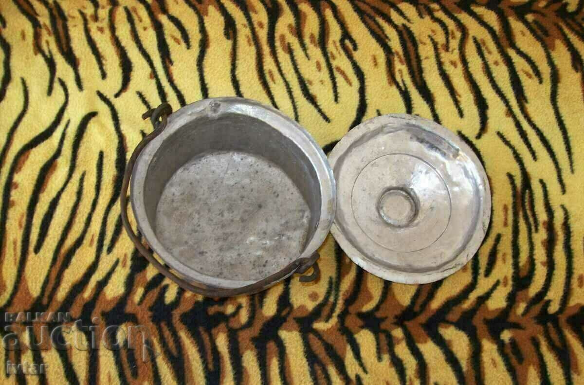 Аукцион Меден съд с капак, тенджера - 2 Аукцион Меден съд с капак, тенджера - 2