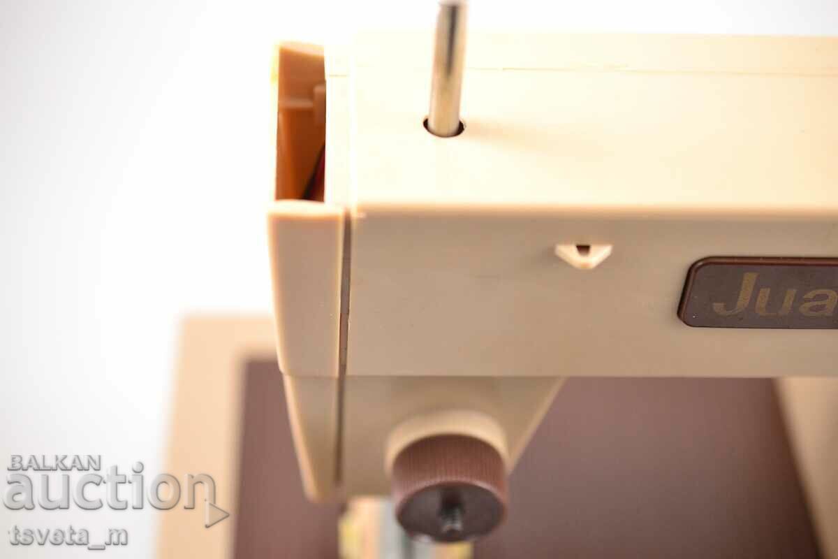 Ραπτομηχανή PIKO GDR με γνήσιο κουτί παιδικά παιχνίδια social με τιμή € 10.00 | 19.56 BGN