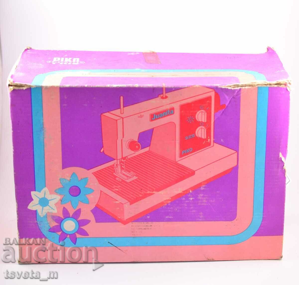 Шевна машина PIKO GDR с оригинална кутия детски играчки соц - 7 Шевна машина PIKO GDR с оригинална кутия детски играчки соц - 7