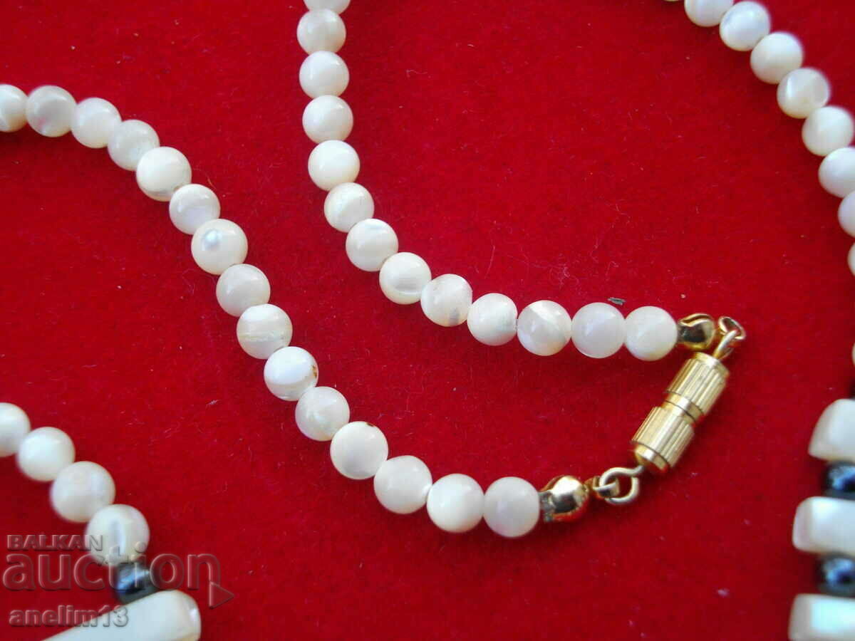 Livrarea COGIER DE PERLE VECHI COlier Livrarea COGIER DE PERLE VECHI COlier