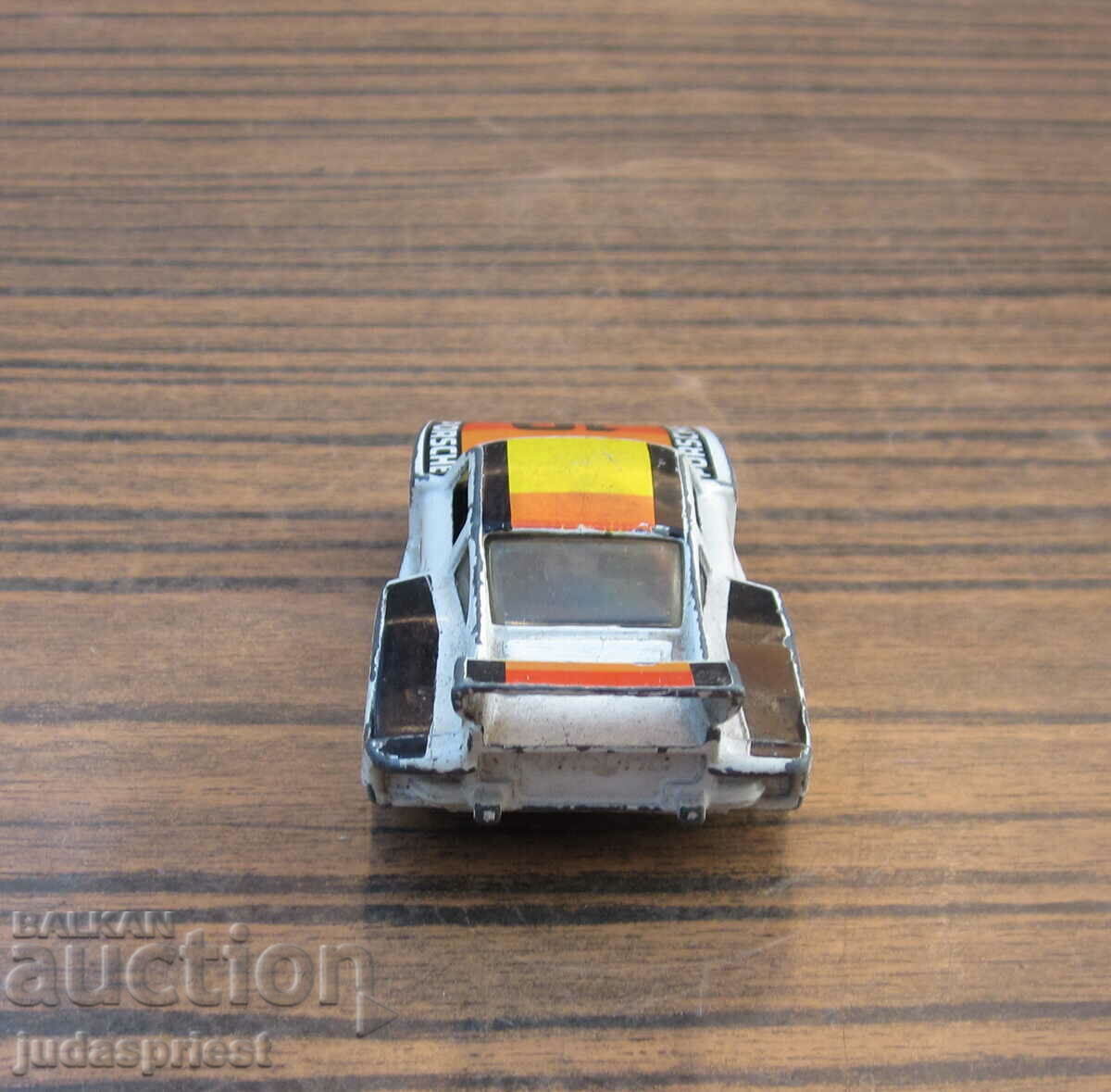 matchbox toy car RACING PORSCHE 935 from 1983 - 6