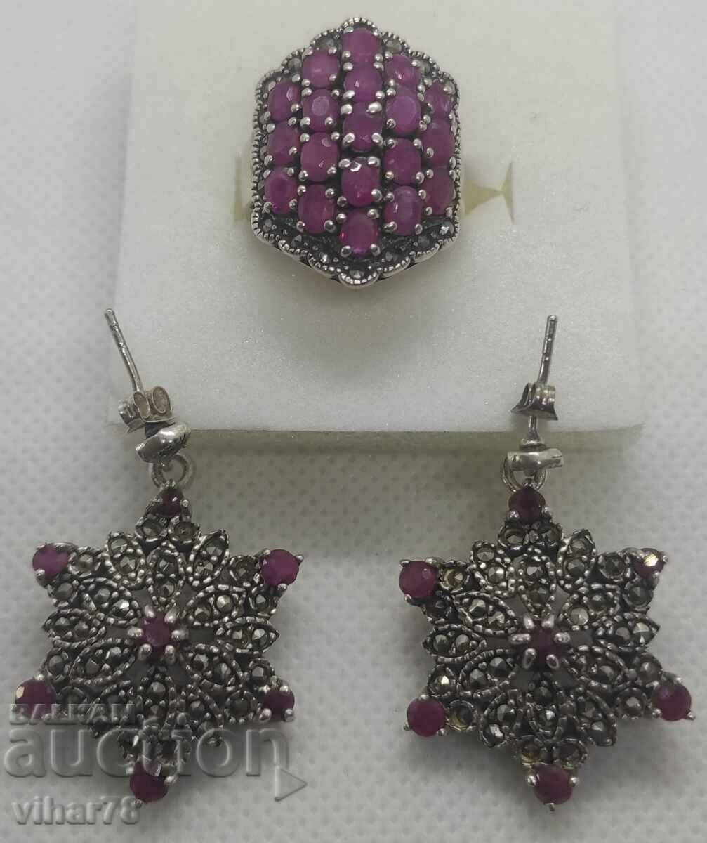 Very beautiful silver set of earrings and ring with rubies and ma