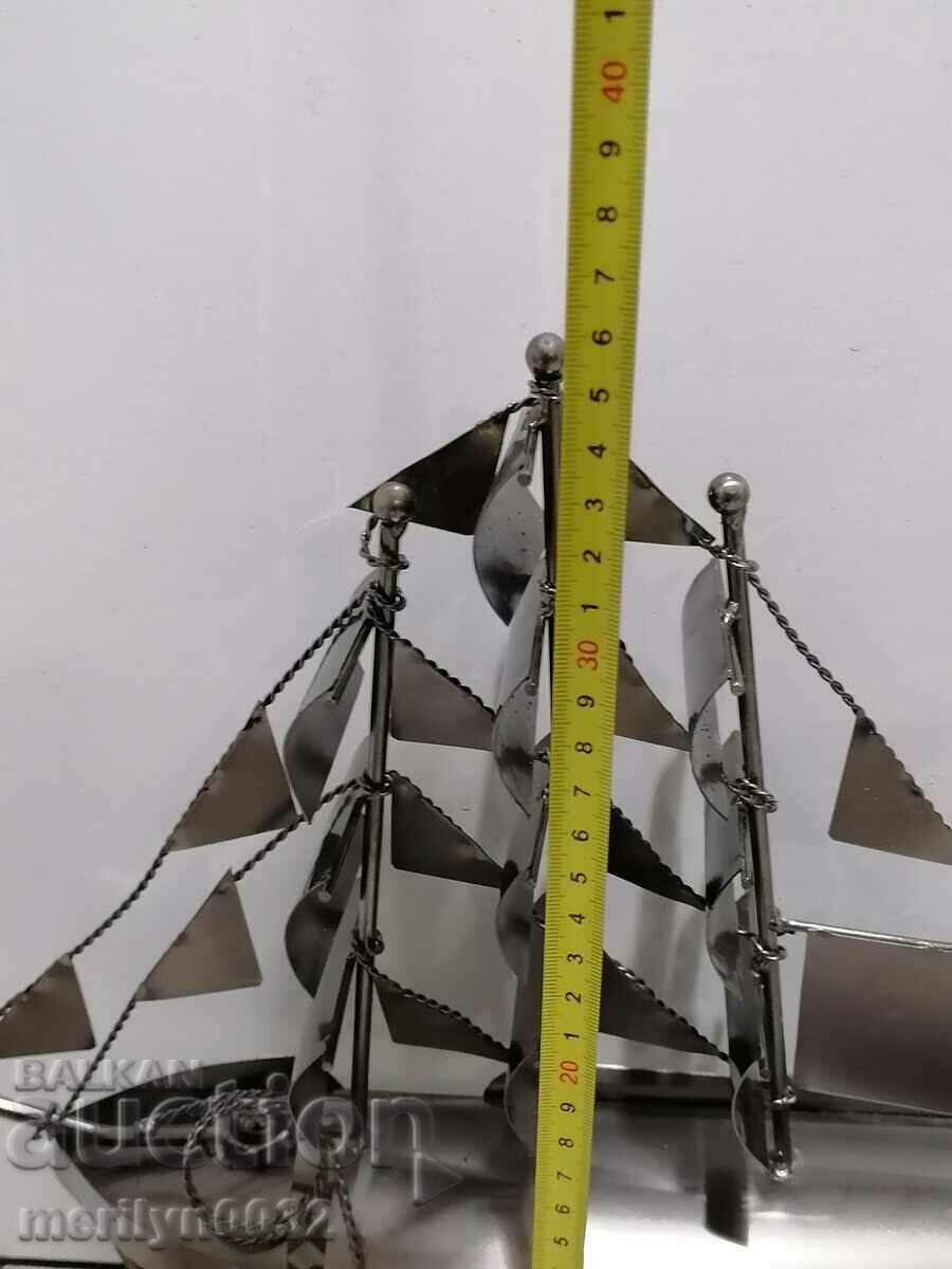 Metal sailboat stand for wine whiskey cognac bottle - 5