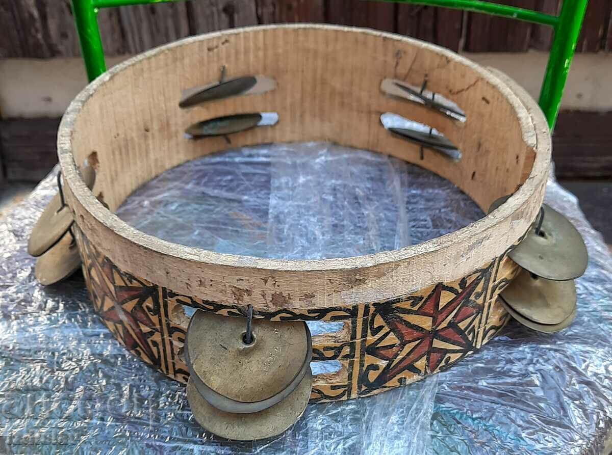 Licitație Lactărie antică din lemn Licitație Lactărie antică din lemn