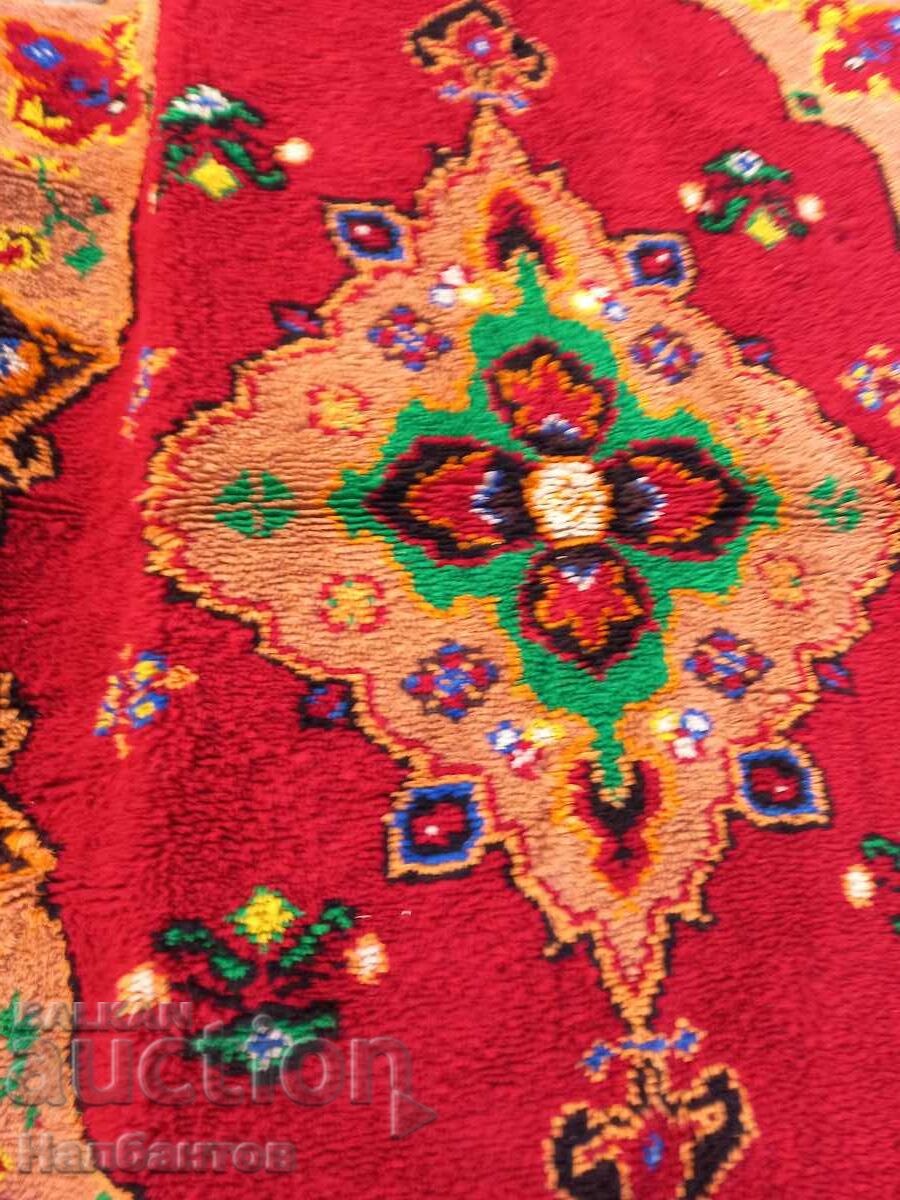 COVOR VECHI GUBER KITTENIK cu preț 100.00 BGN | € 51.13 COVOR VECHI GUBER KITTENIK cu preț 100.00 BGN | € 51.13