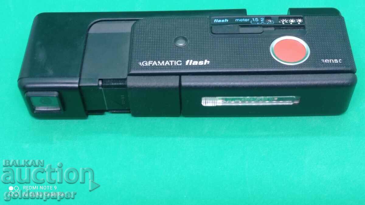 Agfamatic flash pocket camera