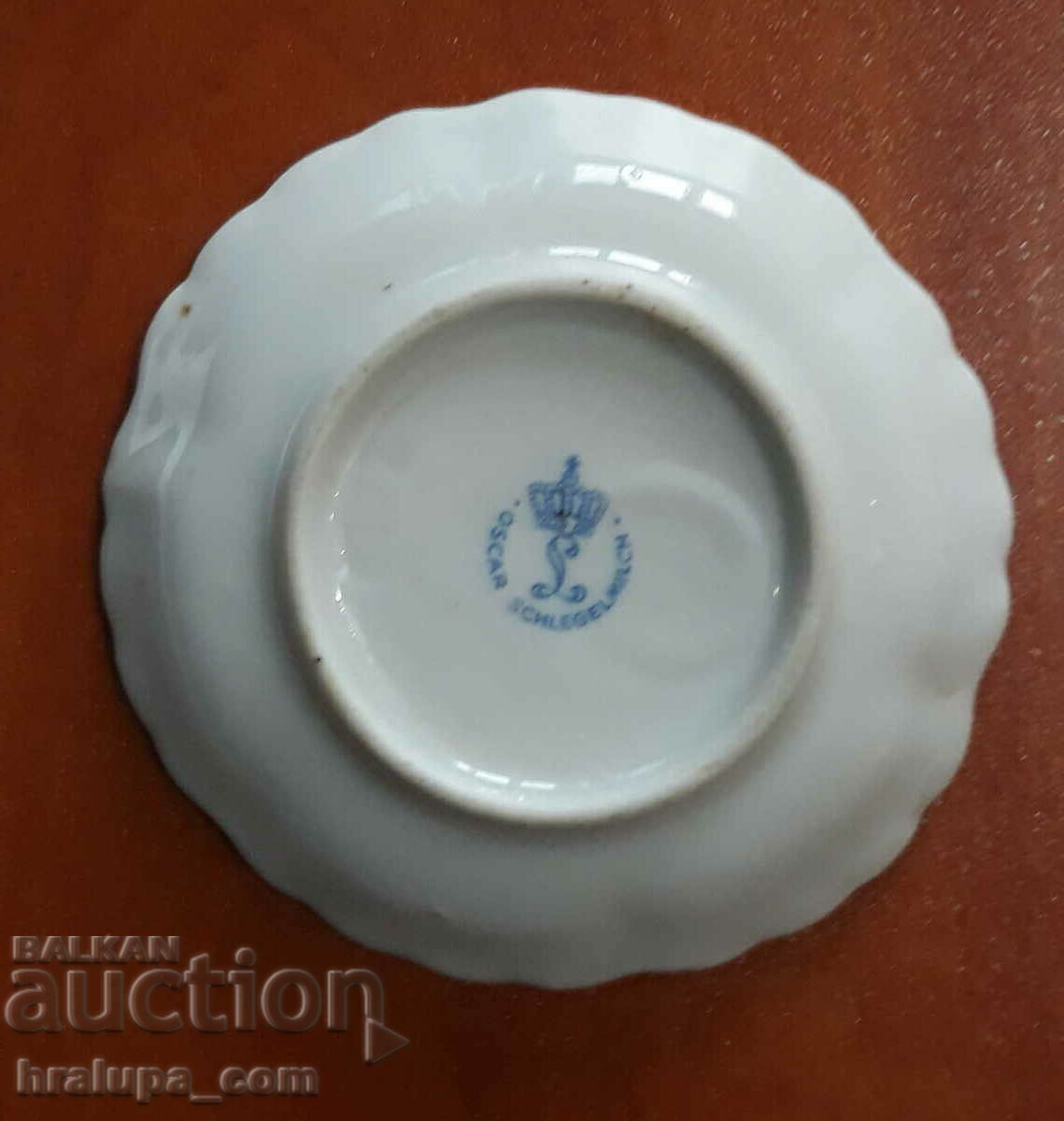 Farfurie cu farfurie Oskar Schlegelmilch cu preț 20.00 BGN | € 10.23 Farfurie cu farfurie Oskar Schlegelmilch cu preț 20.00 BGN | € 10.23