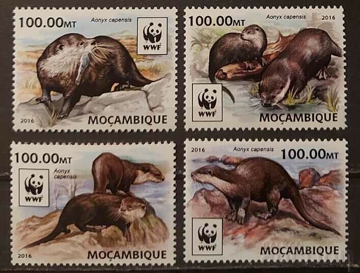 Mozambique 2016 WWF Fauna/African Otters €7 MNH