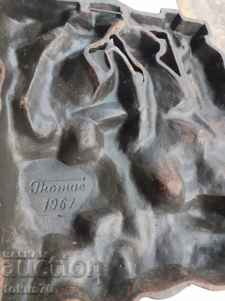 Cast iron panel Cosmas and Damian by Jürgen Weber - signed and dated - 5 Cast iron panel Cosmas and Damian by Jürgen Weber - signed and dated - 5