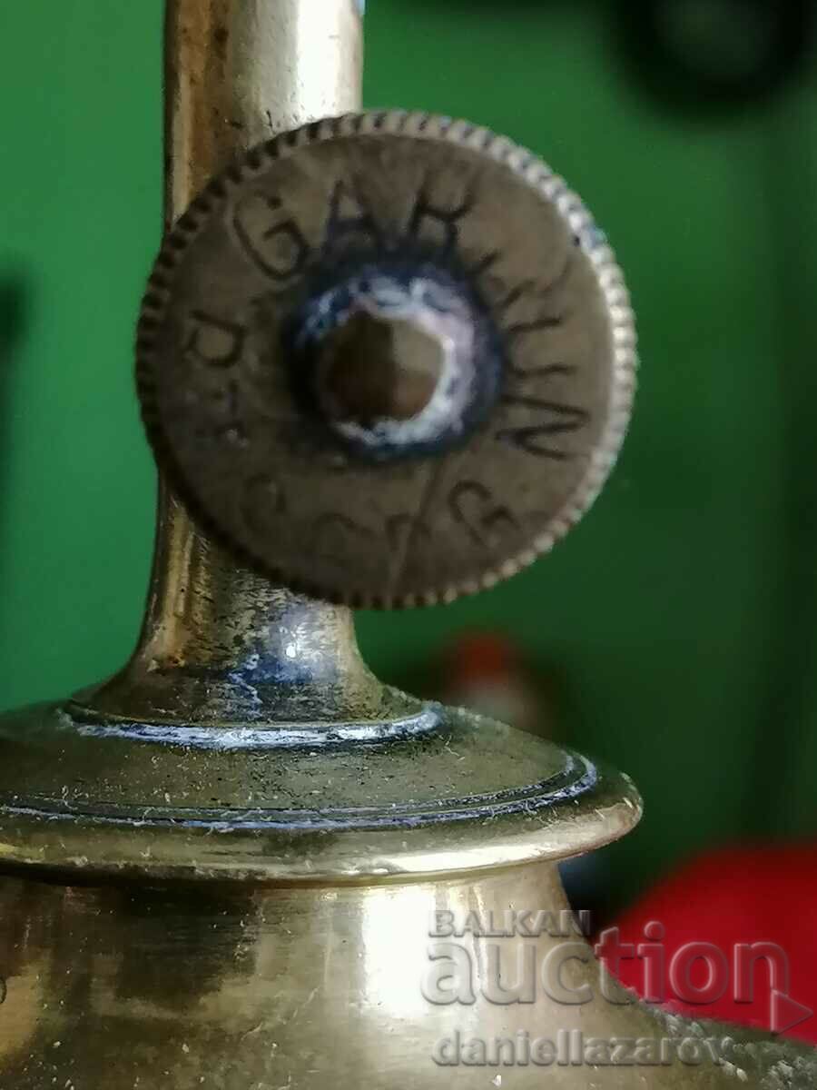 19th Century GARDON Brevete Pair of French Oil Lamps Bronze with price 120.00 BGN | € 61.36 19th Century GARDON Brevete Pair of French Oil Lamps Bronze with price 120.00 BGN | € 61.36