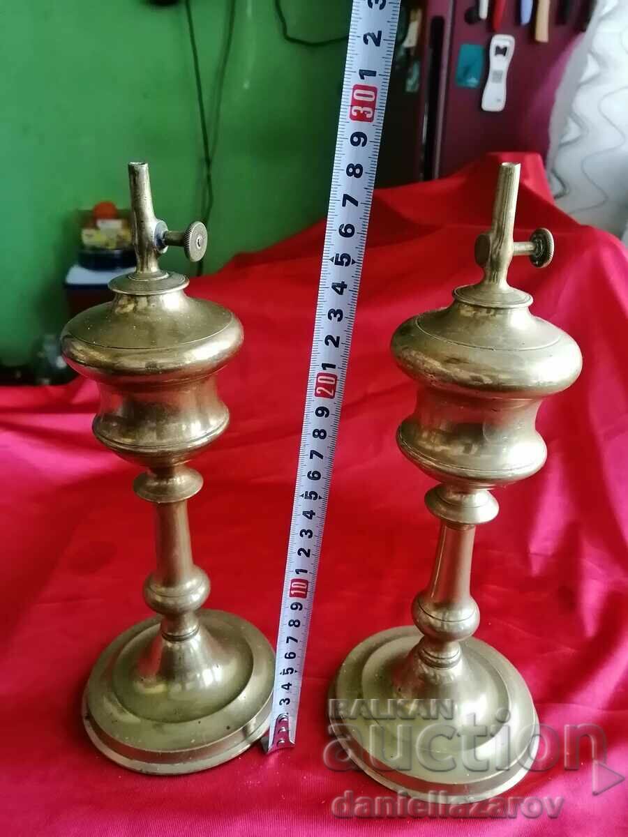 Delivery of 19th Century GARDON Brevete Pair of French Oil Lamps Bronze Delivery of 19th Century GARDON Brevete Pair of French Oil Lamps Bronze