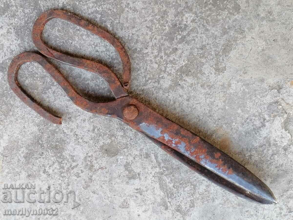 Vintage wrought iron scissors - 5