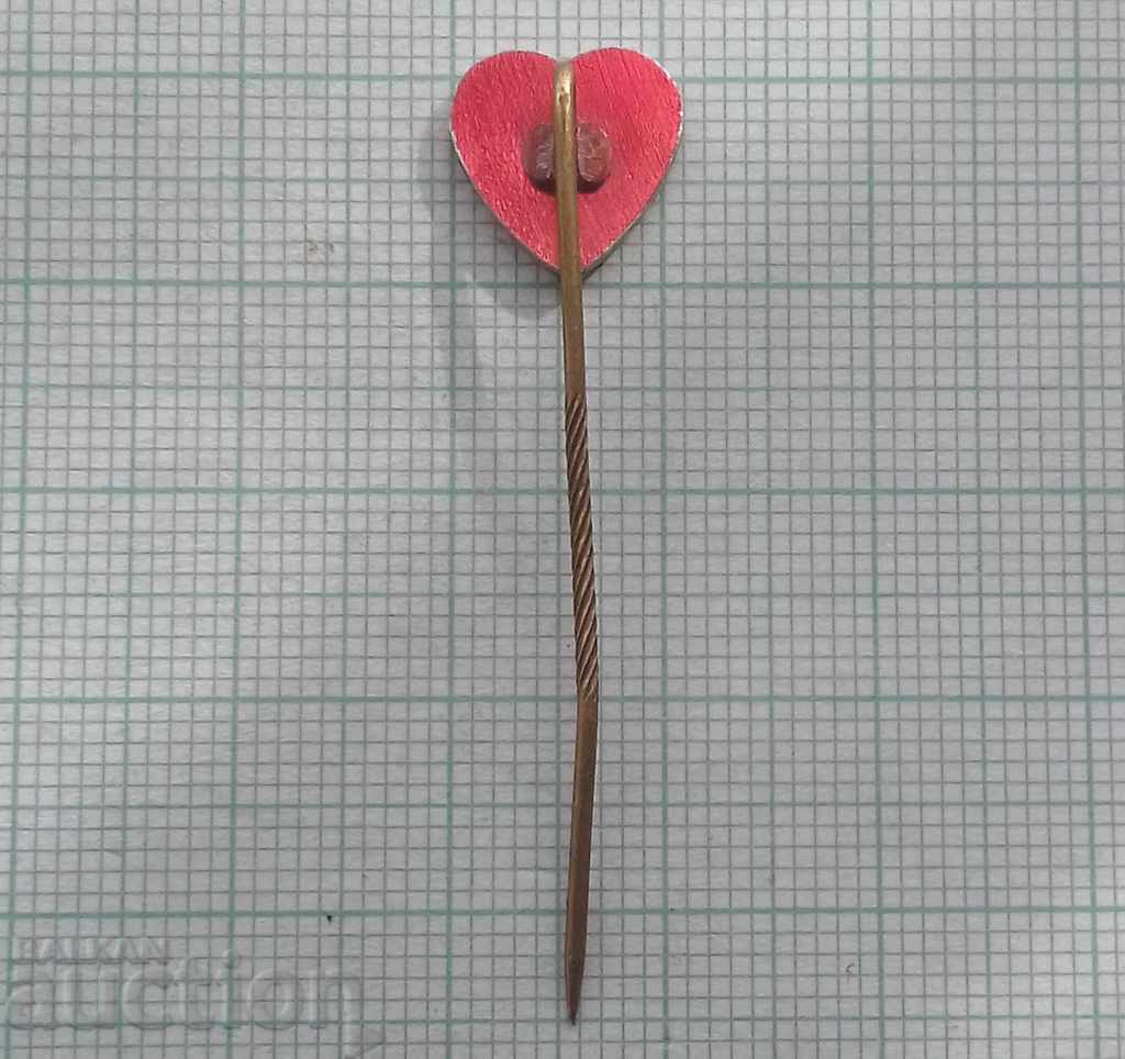 Auction  10104 Badge - Heart