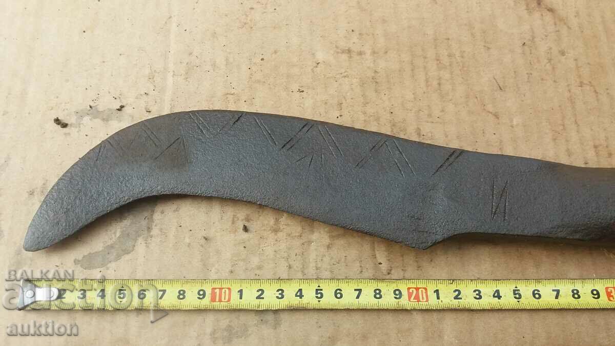 Auction  OROMEN FORGED RENAISSANCE MOWER, TURNHOP, AX