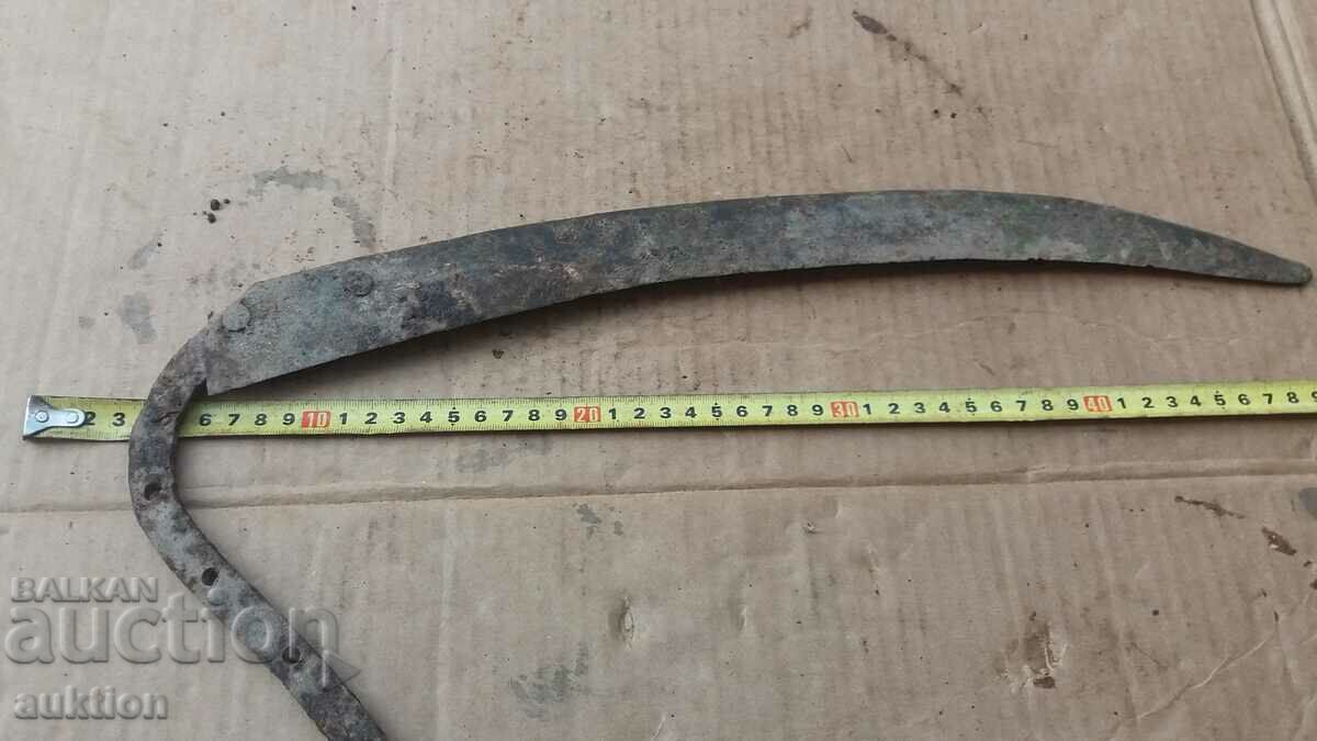 Delivery of HUGE FORGED RENAISSANCE SICKLE Delivery of HUGE FORGED RENAISSANCE SICKLE