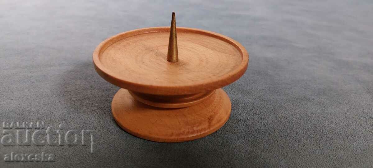 Auction An old wooden candleholder Auction An old wooden candleholder