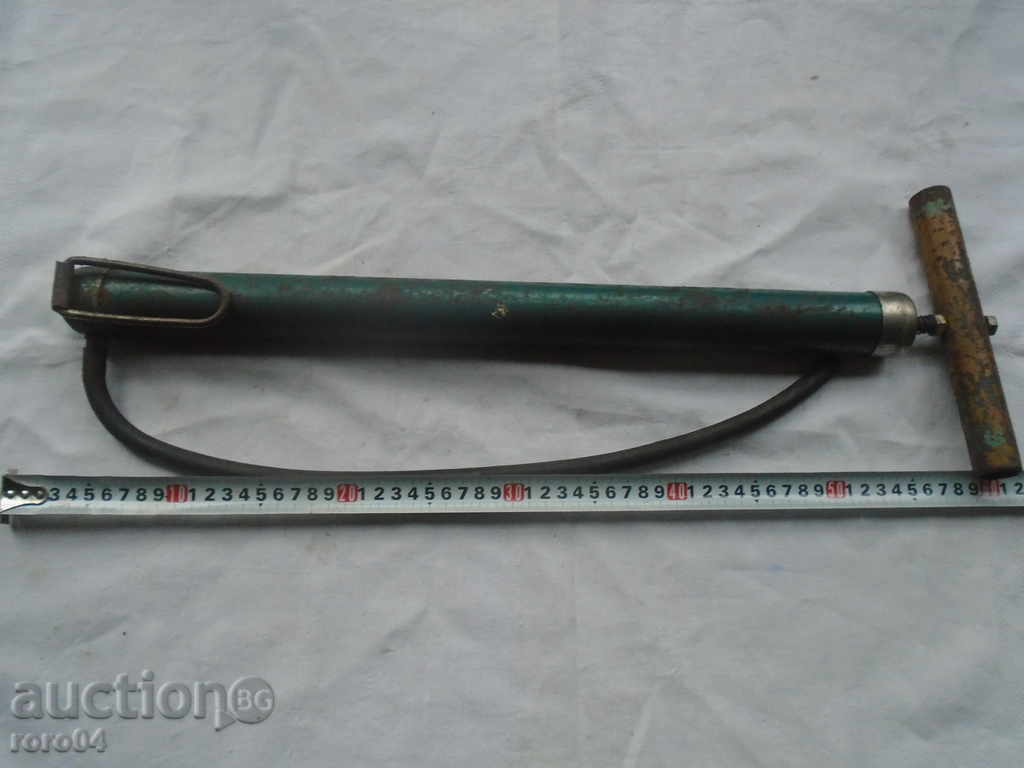 OLD BULGARIAN AUTOMOBILE / PUMP PUMP - 7