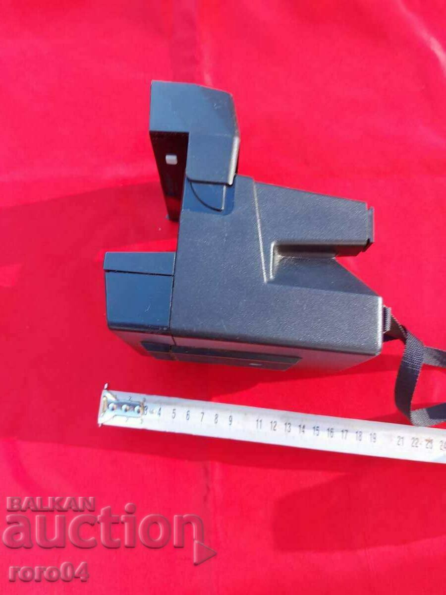 POLAROID 600 - SNAPSHOT CAMERA - 5 POLAROID 600 - SNAPSHOT CAMERA - 5