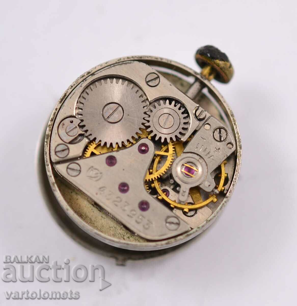 Movement of a Russian women's watch - works with price 3.00 BGN | € 1.53 Movement of a Russian women's watch - works with price 3.00 BGN | € 1.53