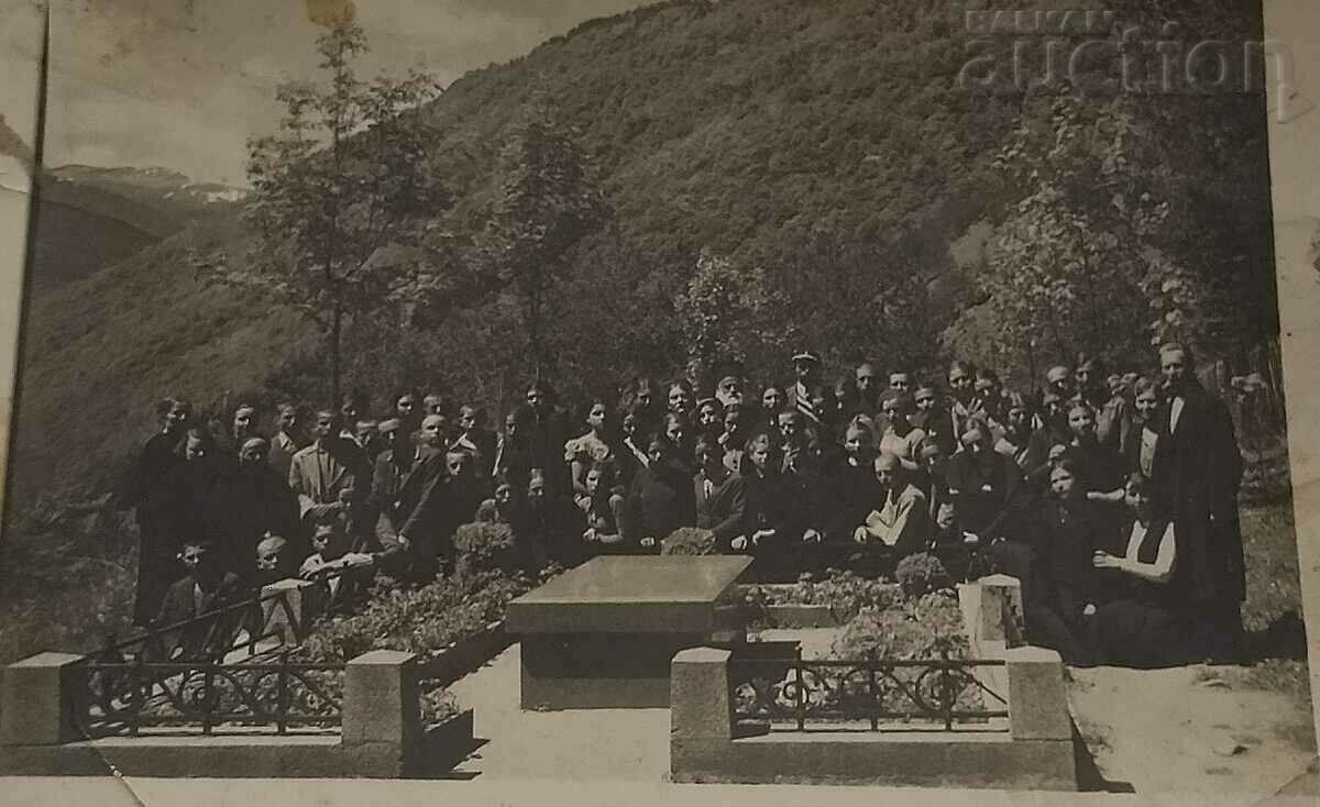 THE GRAVE OF JAMES BOUCHER RIL MONASTERY PHOTO 1935