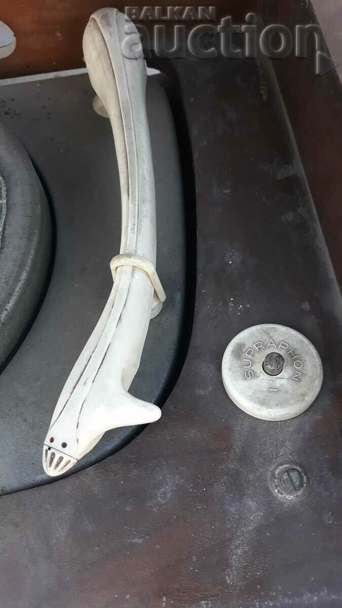 vintage radio gramophone 1964 for an interior restoration project with price 55.00 BGN | € 28.12 vintage radio gramophone 1964 for an interior restoration project with price 55.00 BGN | € 28.12