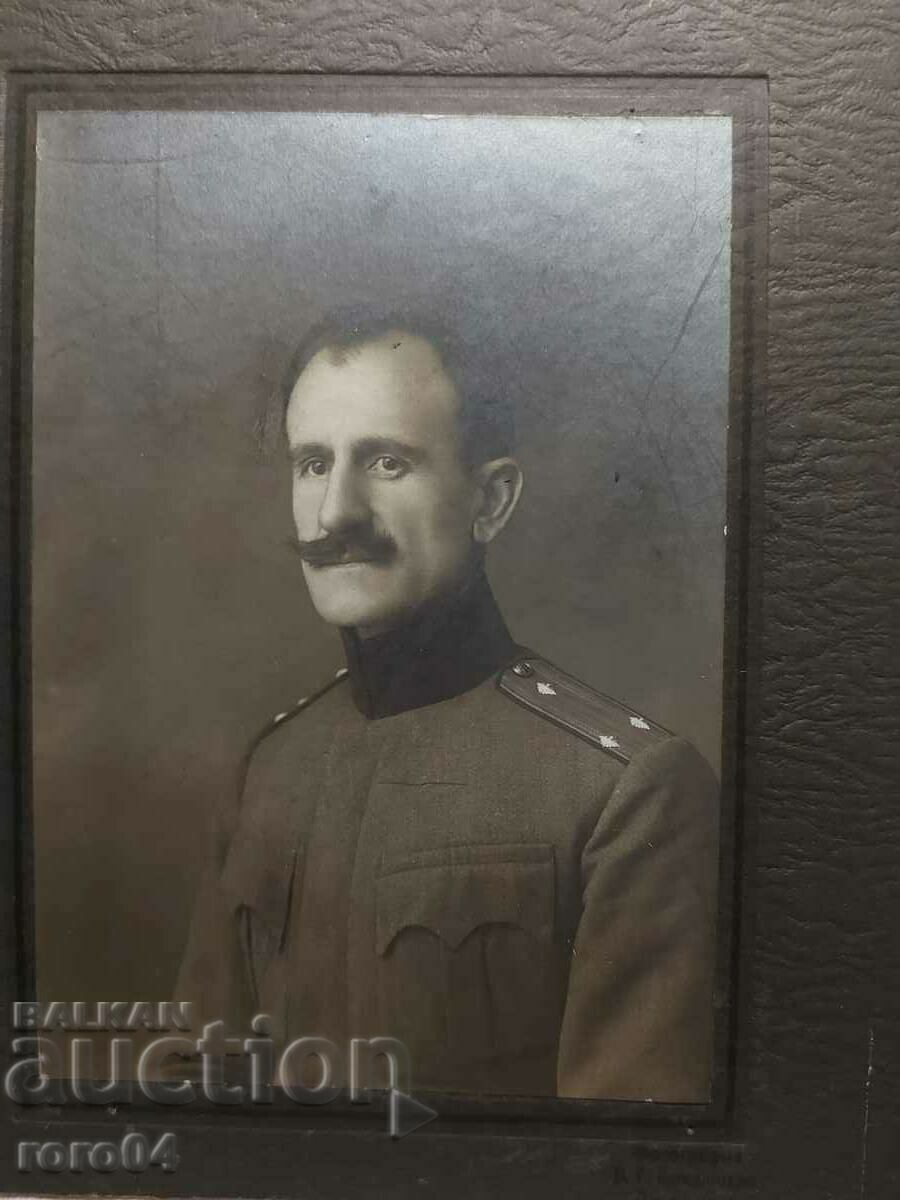 ASEN CHOLAKOV - COLONEL with price 108.00 BGN | € 55.22 ASEN CHOLAKOV - COLONEL with price 108.00 BGN | € 55.22