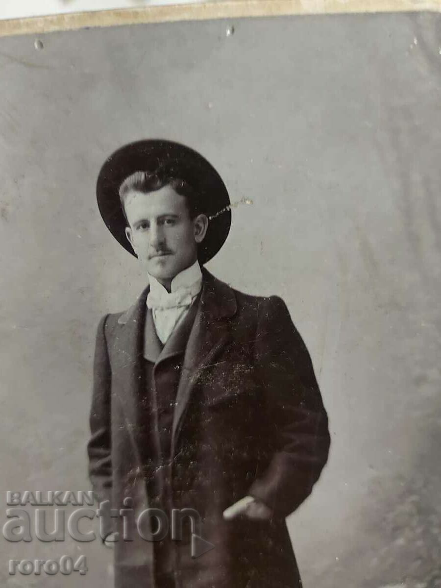 ASEN CHOLAKOV with price 67.50 BGN | € 34.51 ASEN CHOLAKOV with price 67.50 BGN | € 34.51