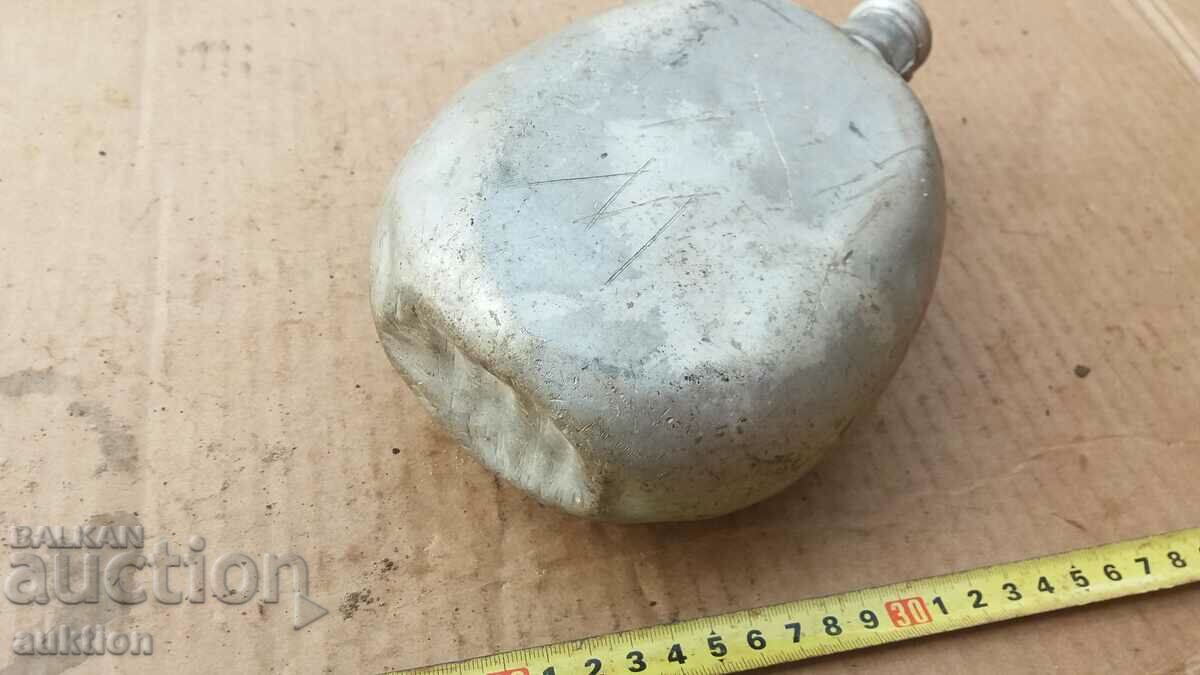 MILITARY MANNER - 5 MILITARY MANNER - 5