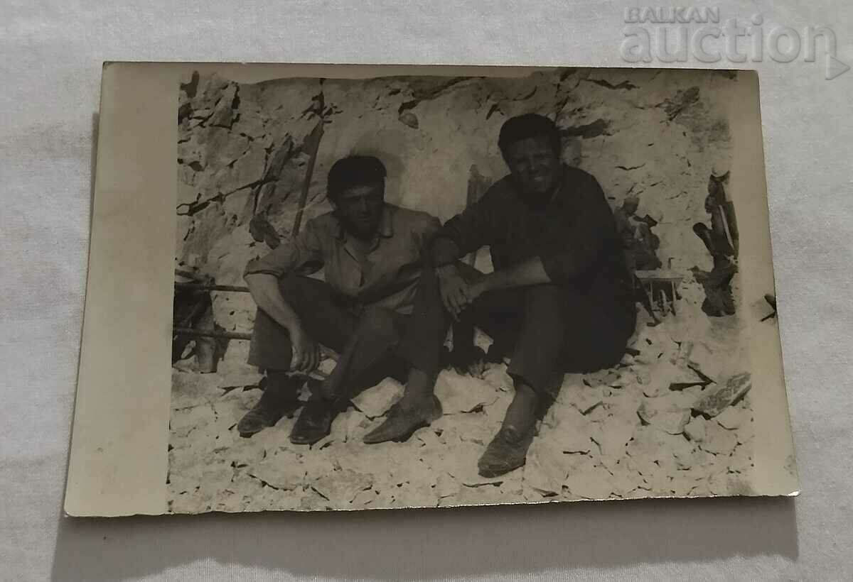 MONUMENT CASĂ BUZLUDZA CONSTRUCȚIE BKP 20.07.1974 FOTOGRAFIE