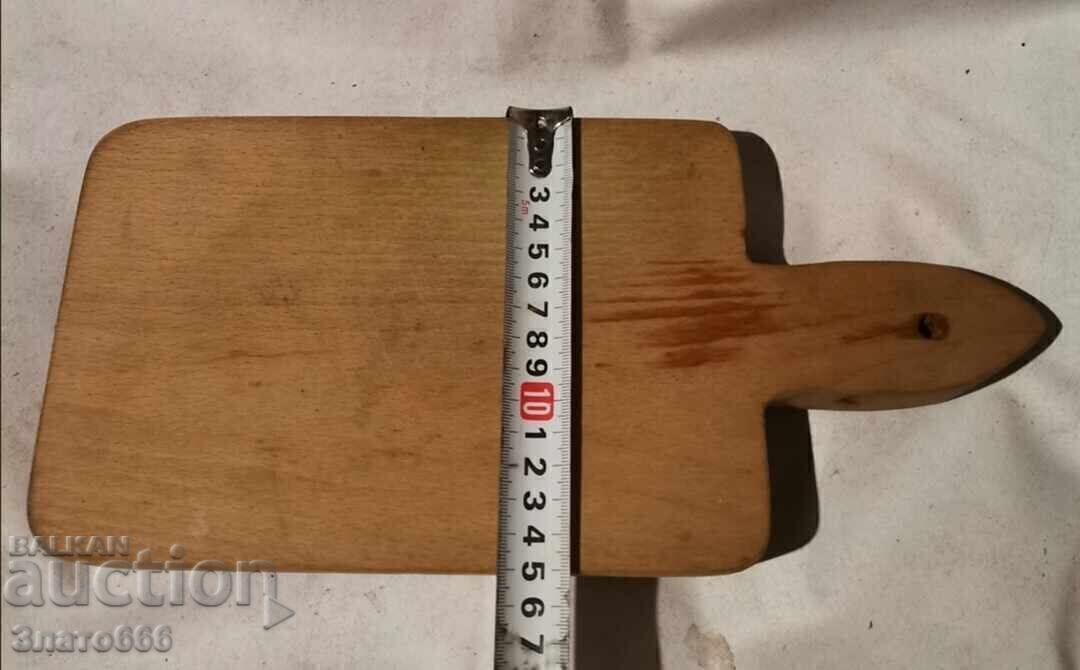 Thick appetizer board with price 5.00 BGN | € 2.56 Thick appetizer board with price 5.00 BGN | € 2.56