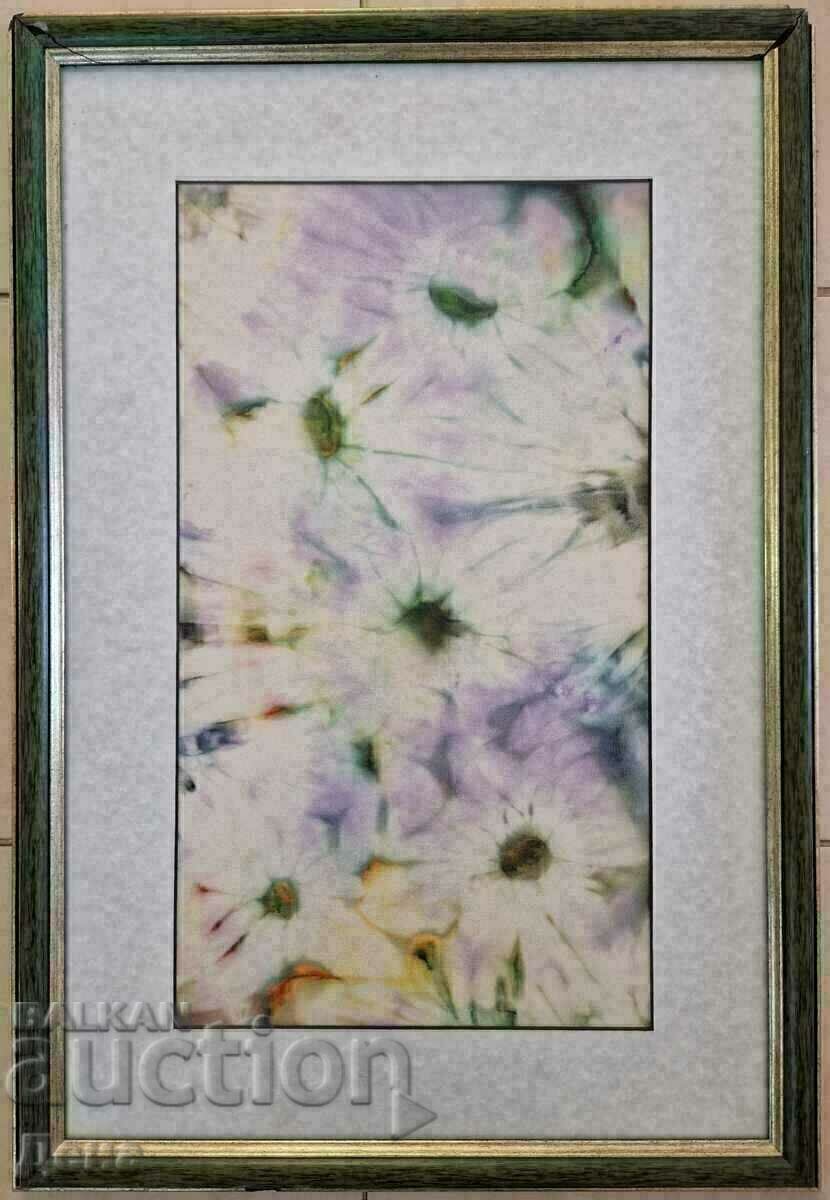 A beautiful painting on silk. A beautiful painting on silk.