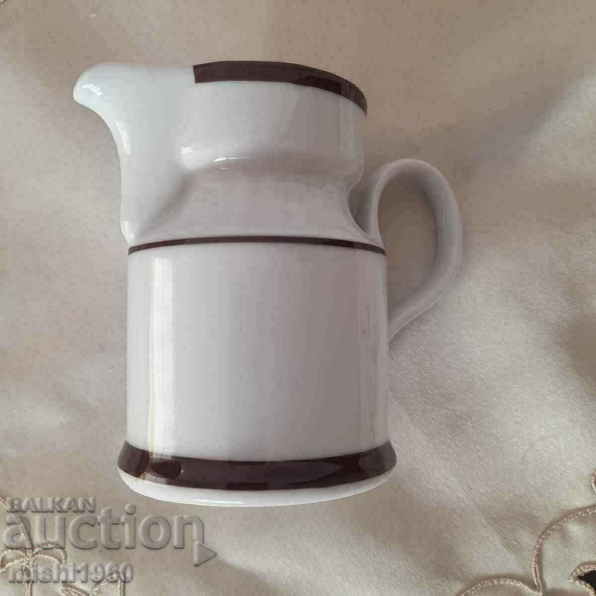 Latierra with price 5.00 BGN | € 2.56 Latierra with price 5.00 BGN | € 2.56