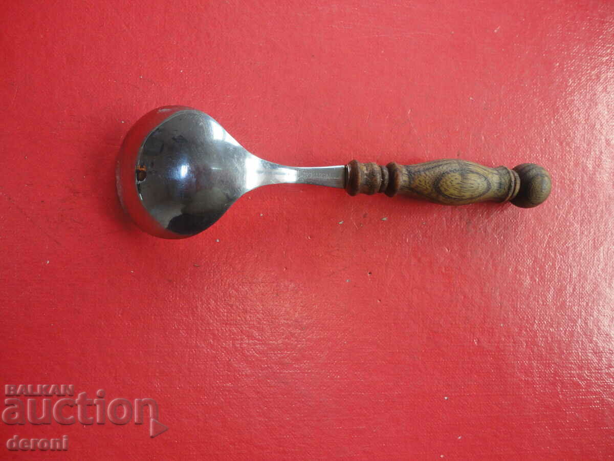 WMF salad spoon burgundy with price 10.10 BGN | € 5.16 WMF salad spoon burgundy with price 10.10 BGN | € 5.16