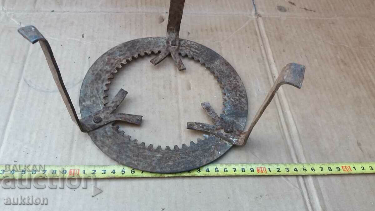 FORGED RENAISSANCE FIREWORK, SAGER - 6 FORGED RENAISSANCE FIREWORK, SAGER - 6