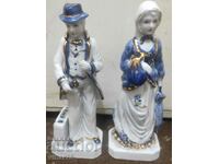 Lot of two porcelain figures