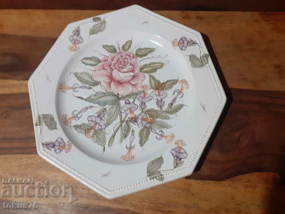 Collector's Plate Plate Porcelain Signature Marking with price 79.00 BGN | € 40.39 Collector's Plate Plate Porcelain Signature Marking with price 79.00 BGN | € 40.39
