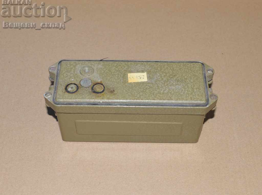Battery for military radio station R-33