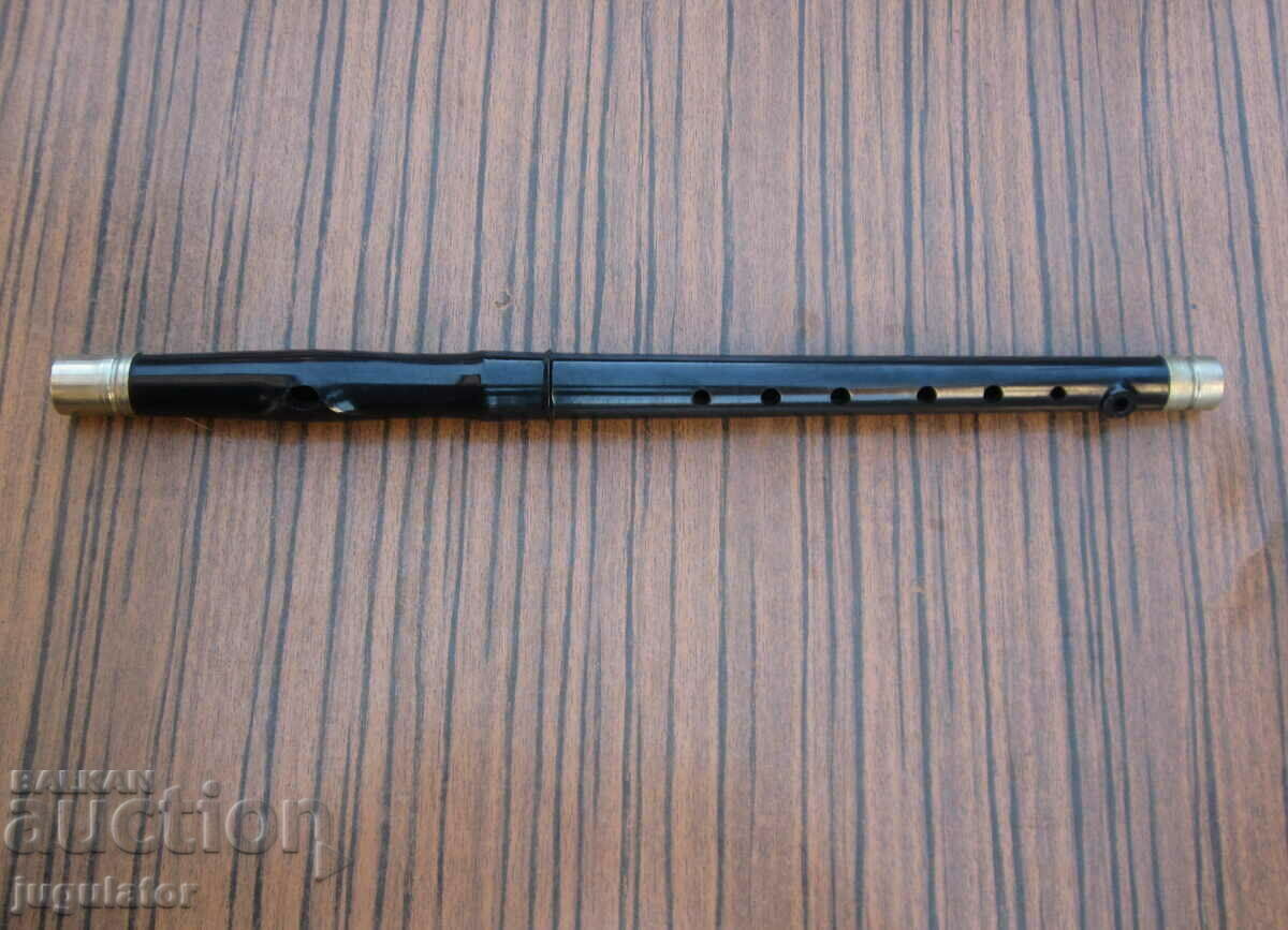 τέλειο παλιό μουσικό όργανο φλάουτου βακελίτη τέλειο παλιό μουσικό όργανο φλάουτου βακελίτη