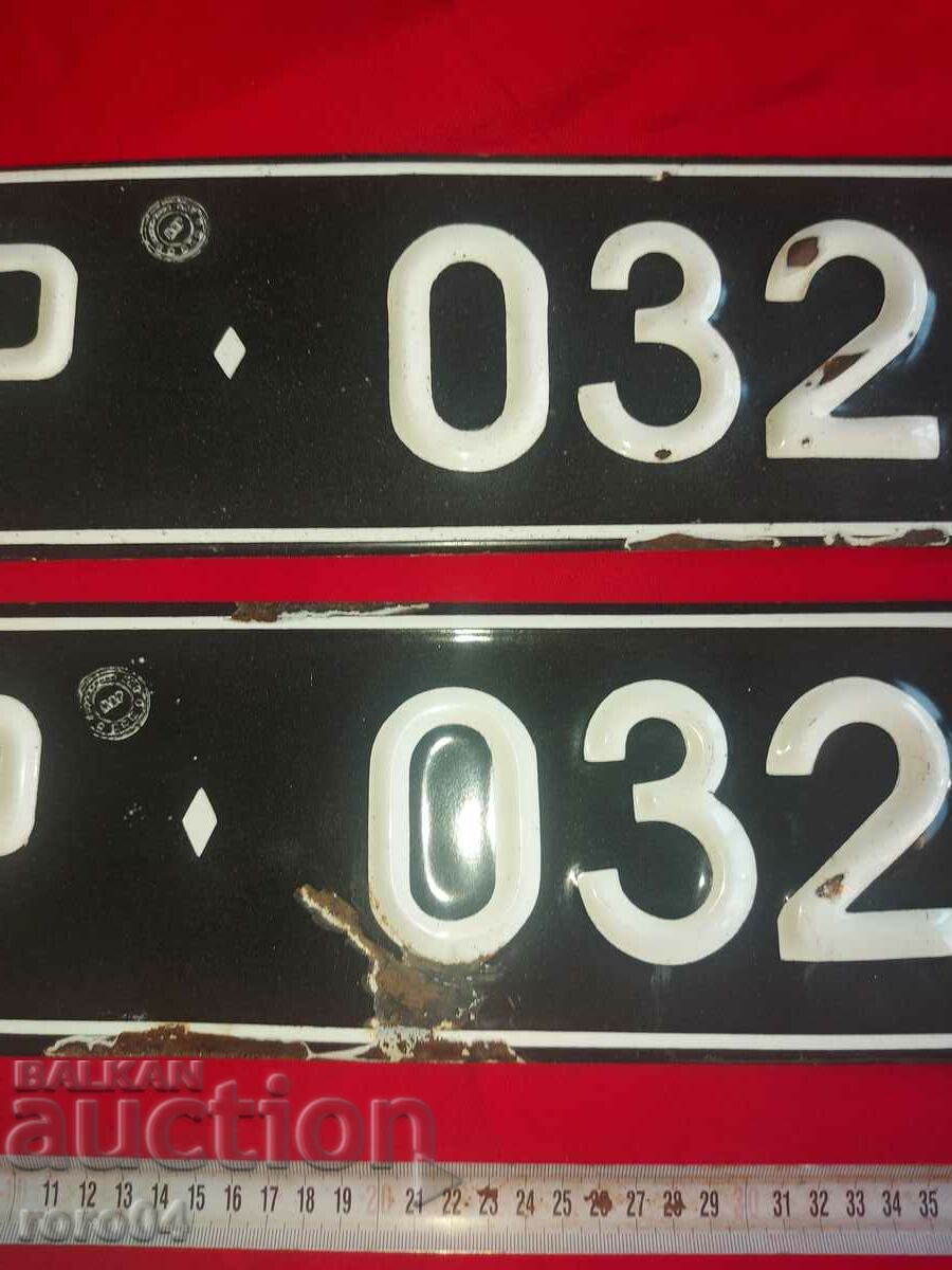 Auction ENAMEL NUMBERS - PAIR Auction ENAMEL NUMBERS - PAIR