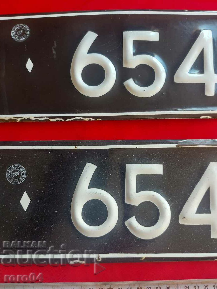 Auction ENAMEL NUMBERS - PAIR Auction ENAMEL NUMBERS - PAIR