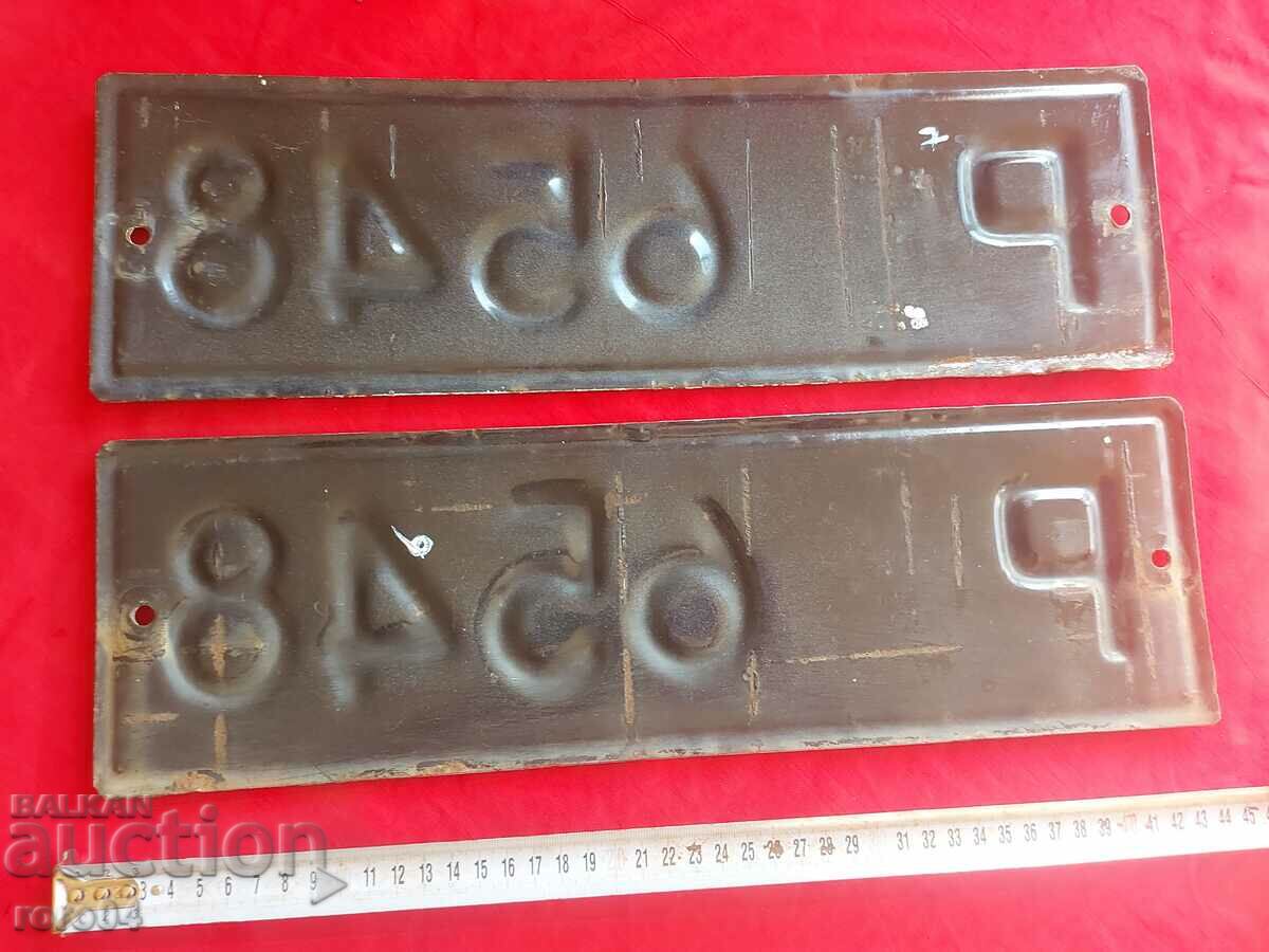 ENAMEL NUMBERS - PAIR - 6 ENAMEL NUMBERS - PAIR - 6