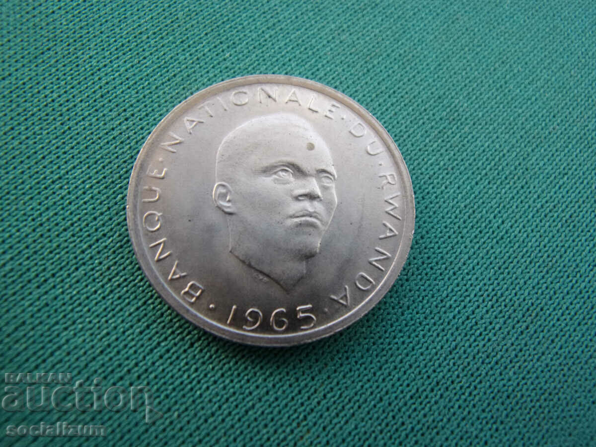 Rwanda 1 Franc 1965 UNC Foarte Rar cu preț € 23.01 | 45.00 BGN