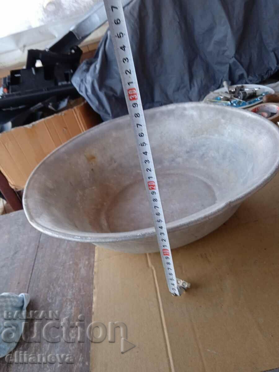 Auction  antique copper basin