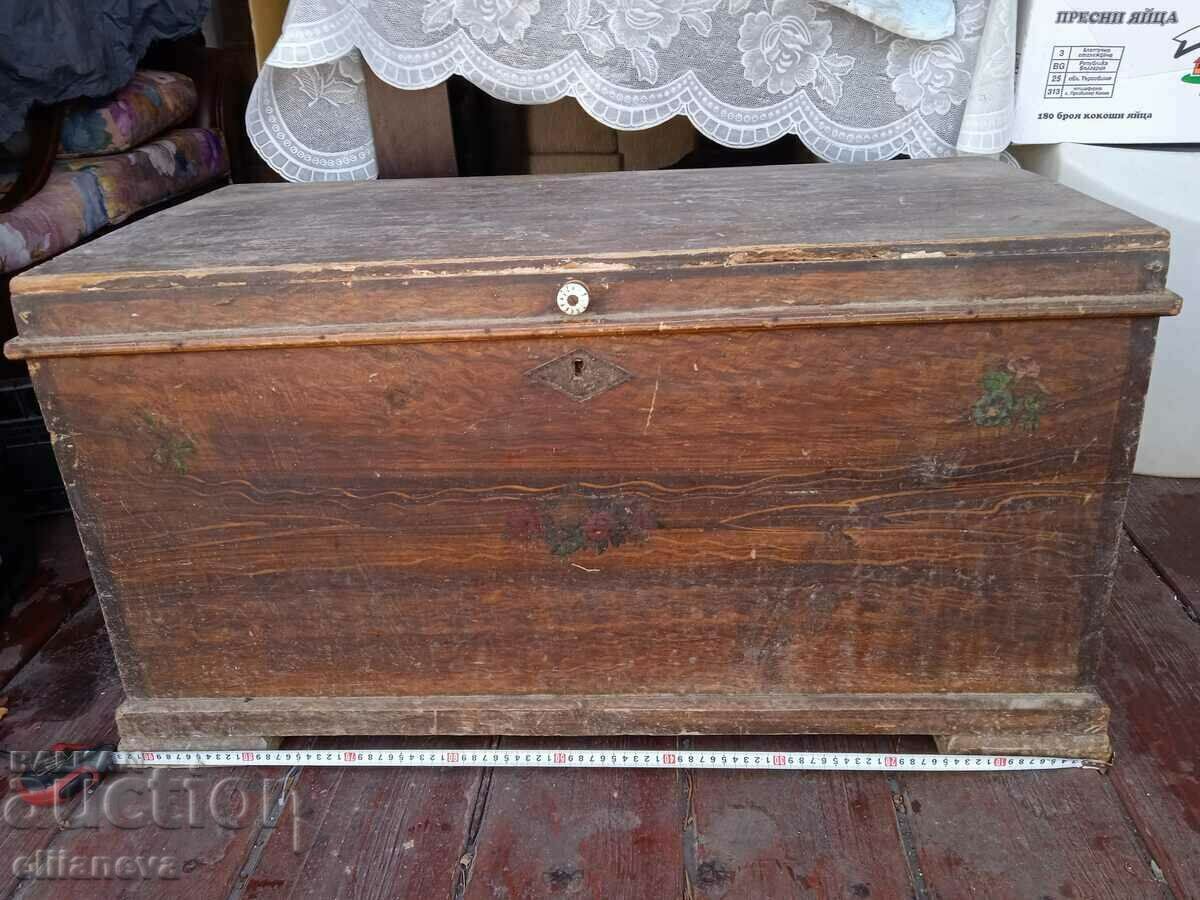 Delivery of antique wooden chest 1930
