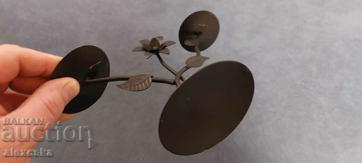 μεταλλικό κηροπήγιο με τιμή 12.00 BGN | € 6.14