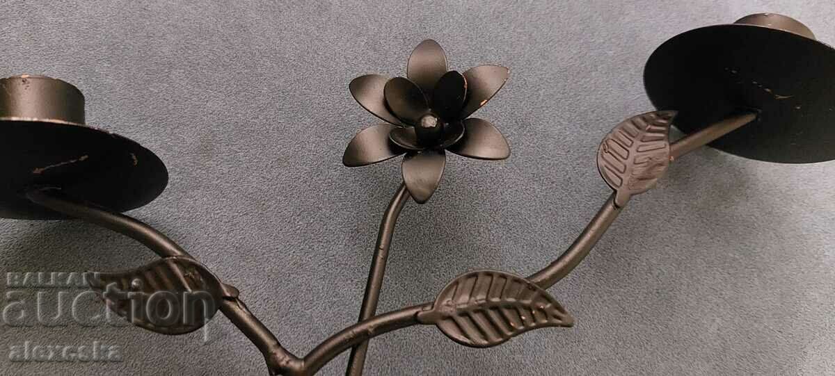 Δημοπρασία μεταλλικό κηροπήγιο