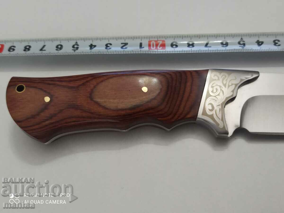 Auction Hunting knife with fixed blade Auction Hunting knife with fixed blade