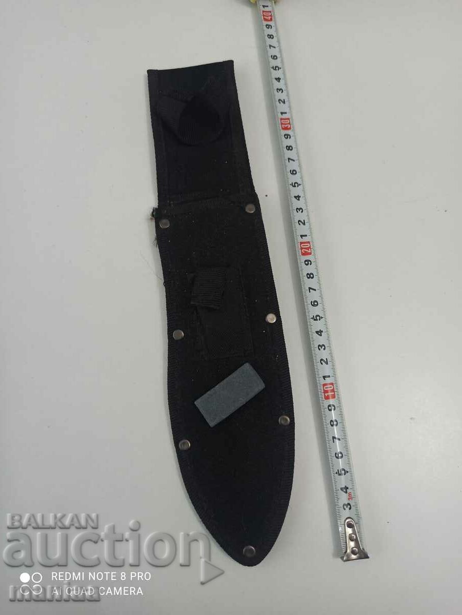 Доставка на Ловен нож с фиксирано острие и точило Доставка на Ловен нож с фиксирано острие и точило