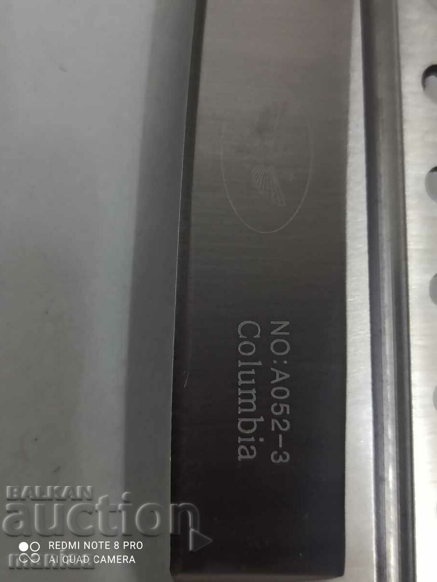 Auction Hunting knife with fixed blade Auction Hunting knife with fixed blade